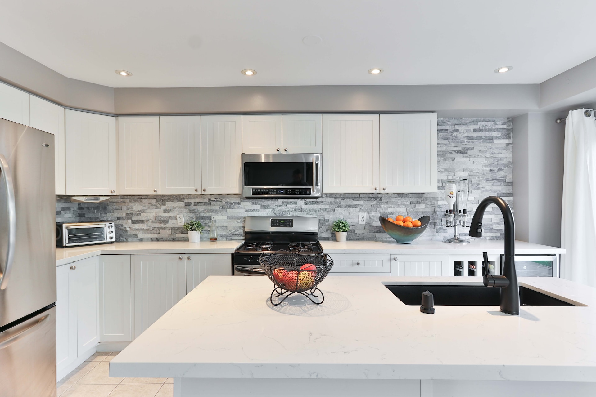 Transform Your Space: Custom Built-Ins and Closets by Jatoba Kitchens